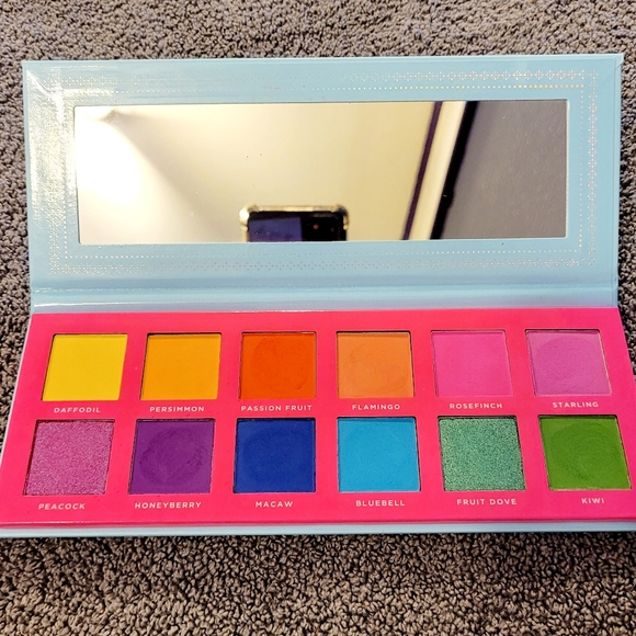 Ace Beaute Slice of Paradise Palette - Picture 4 of 11